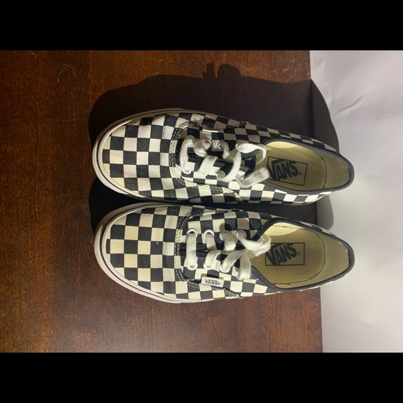 Vans - Picture 2 of 5